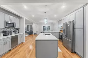 1504 Hunting Hill Dr, Cumberland, RI 02864 - Photo 5