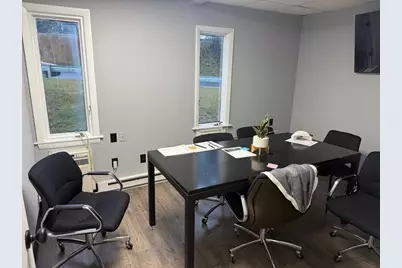 584 Meadow St, Agawam, MA 01001 - Photo 21