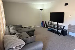 26 Frank St, Dracut, MA 01826 - Photo 3