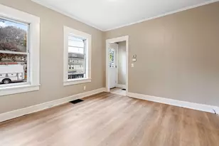 14-24 C St, Northbridge, MA 01588 - Photo 25