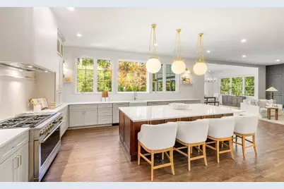 31 Porter Road, Andover, MA 01810 - Photo 1