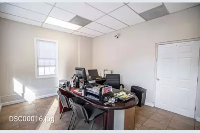 1615 Osgood St, North Andover, MA 01845 - Photo 3