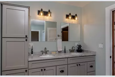 80 Highland Avenue, Fitchburg, MA 01420 - Photo 17