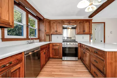 18 Beech St, Townsend, MA 01469 - Photo 3