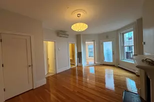 218 Newbury St, Boston, MA 02116 - Photo 17