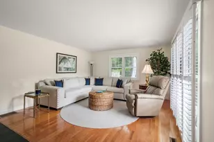 28 Chilmark Dr, Falmouth, MA 02536 - Photo 13