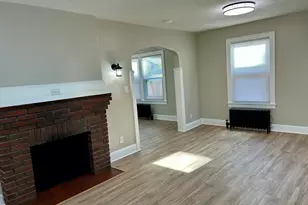 99 Edgemont St, Springfield, MA 01109 - Photo 5