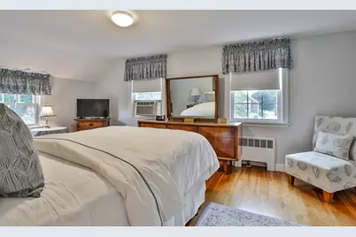 38 Norwich Circle, Medford, MA 02155 - Photo 19