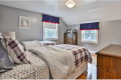 38 Norwich Circle, Medford, MA 02155 - Photo 17