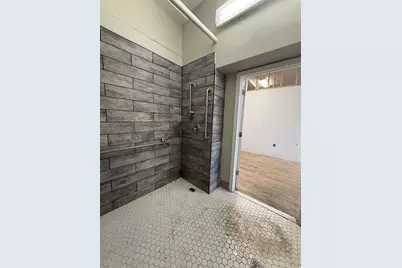 94 River St, Haverhill, MA 01830 - Photo 9