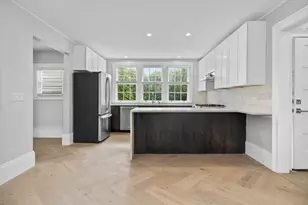 476 Heath St, Brookline, MA 02467 - Photo 9