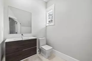 476 Heath St, Brookline, MA 02467 - Photo 25