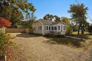 22 Ferncliff Rd, Dennis, MA 02639 - Photo 3