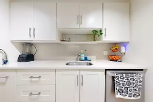 180 Main St, Bridgewater, MA 02324 - Photo 9