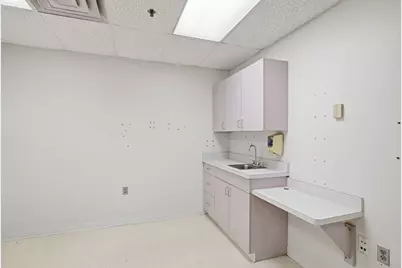 294 N Main St, East Longmeadow, MA 01028 - Photo 19