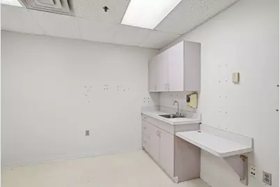 294 N Main St, East Longmeadow, MA 01028 - Photo 19