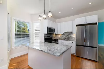 382-384 Adams St #384-1, Boston, MA 02122 - Photo 5