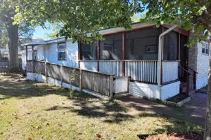 70 Shumway, Springfield, MA 01119 - Photo 3