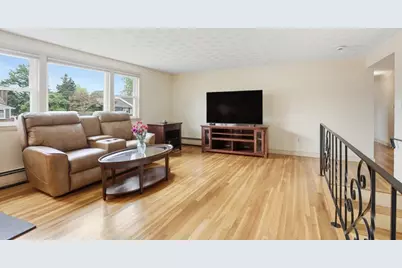 12 Mansfield St, Peabody, MA 01960 - Photo 17