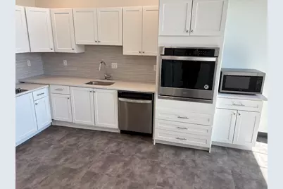 151 Chestnut St #413, Springfield, MA 01103 - Photo 1