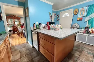 11 Oak St, Fitchburg, MA 01420 - Photo 7