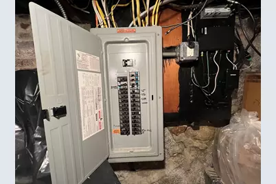 11 Oak St, Fitchburg, MA 01420 - Photo 17