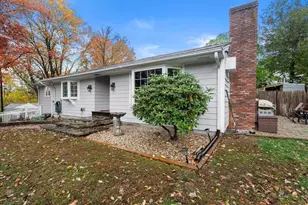 425 Pleasant St, Marlborough, MA 01752 - Photo 29