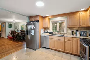 425 Pleasant St, Marlborough, MA 01752 - Photo 7