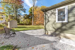 1011 Webster St, Needham, MA 02492 - Photo 9