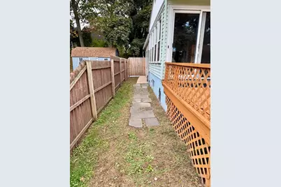 46 Balis St, Springfield, MA 01109 - Photo 19