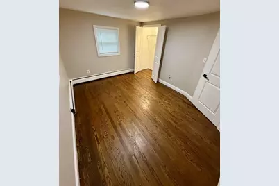 46 Balis St, Springfield, MA 01109 - Photo 11