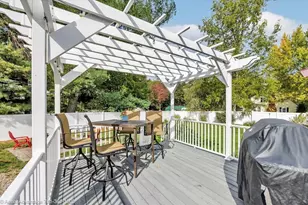 122 N Elm St, West Bridgewater, MA 02379 - Photo 33