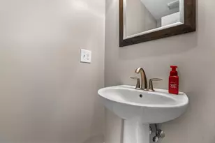 3 Lighthouse Cir, Salisbury, MA 01952 - Photo 9