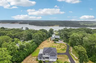 920 Drift Rd, Westport, MA 02790 - Photo 13