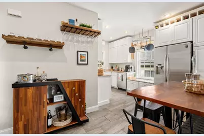 27 Champa St #2, Newton, MA 02464 - Photo 5