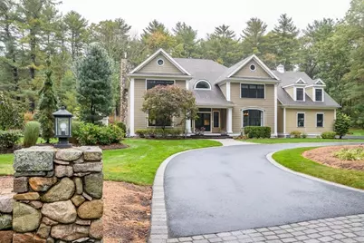 94 Elm St, Medfield, MA 02052 - Photo 3