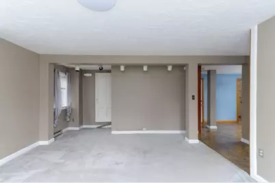 8 Elm St, North Brookfield, MA 01535 - Photo 23