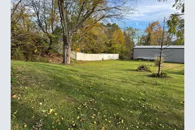 8 Elm St, North Brookfield, MA 01535 - Photo 35