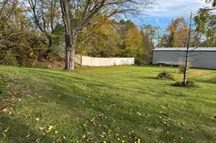 8 Elm St, North Brookfield, MA 01535 - Photo 35