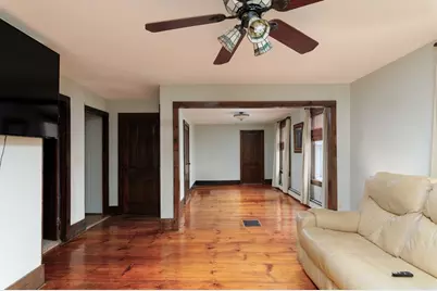 8 Elm St, North Brookfield, MA 01535 - Photo 15