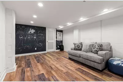 653-R E 3rd St, Boston, MA 02127 - Photo 21