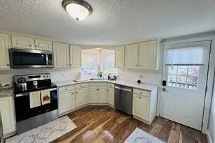 27 Fitchburg St, Marlborough, MA 01752 - Photo 15