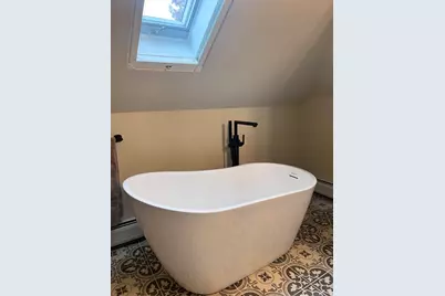 30 Graves Ave #B, Northampton, MA 01060 - Photo 31