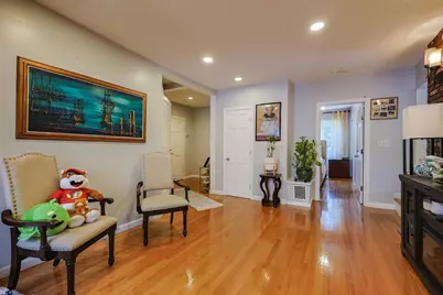 7 Jackson Ct #B, Natick, MA 01760 - Photo 11