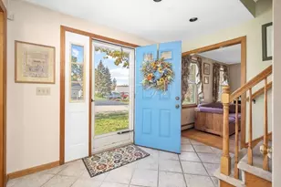 43 Flint Locke Dr, Weymouth, MA 02189 - Photo 3