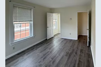 8-10 Essex Street #5, Andover, MA 01810 - Photo 5