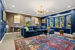 1125 W Roxbury Pkwy, Brookline, MA 02467 - Photo 21