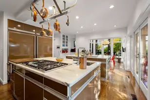 1125 W Roxbury Pkwy, Brookline, MA 02467 - Photo 17