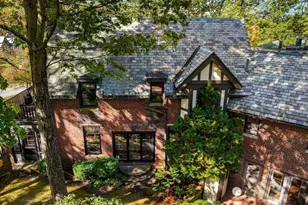 1125 W Roxbury Pkwy, Brookline, MA 02467 - Photo 35