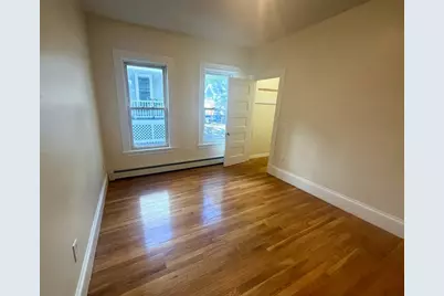 19 Banks St #1, Somerville, MA 02144 - Photo 11